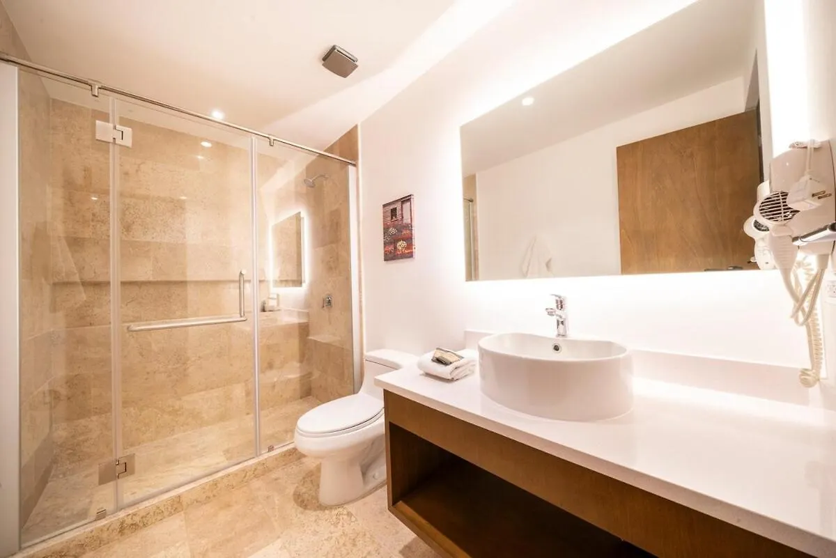 Luxury And Spacious Serenada Playa del Carmen Lägenhet